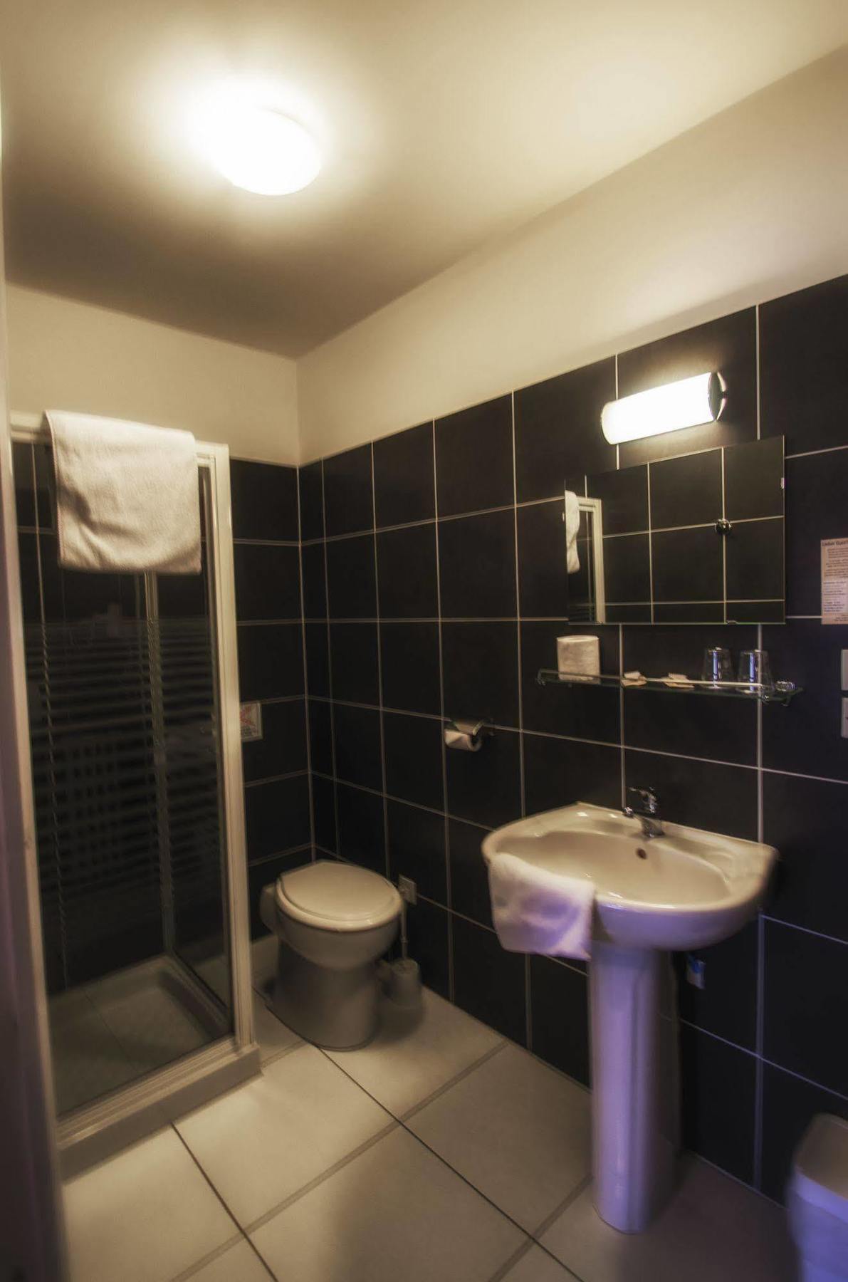 Hotel Akena Le Prado - Proche Zénith